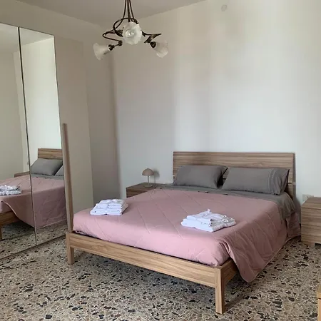 Casa de hóspedes S Istentu 3*